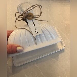 Mud Pie Cream Butter Dish with Lid